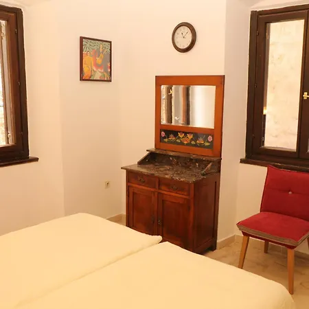 Center Room D16 In The Ancient Roman Palace Split Exterior photo